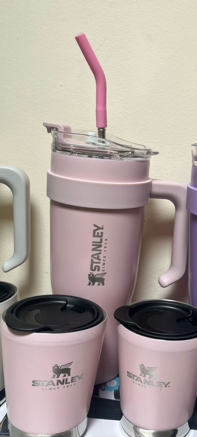 VASO QUENCHER 1.2L + DOS VASOS TERMICOS 230ML/260ML